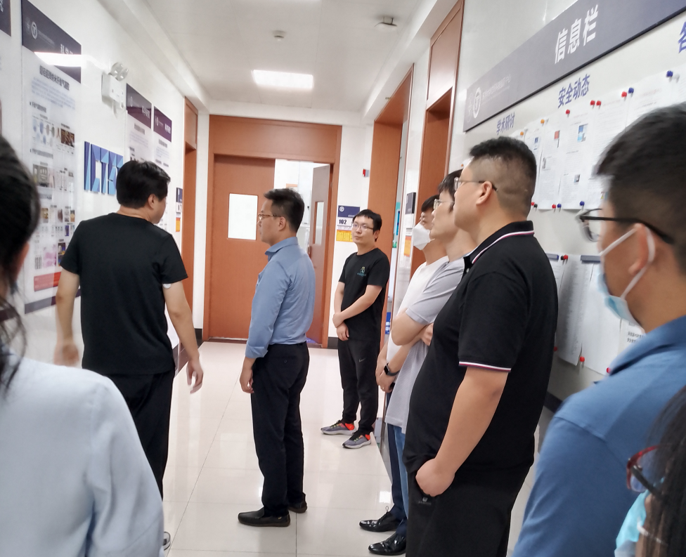 柔/彈陶瓷超細纖維材料的產業化關鍵技術及應用項目成功鑒定,成果達國際先進水平